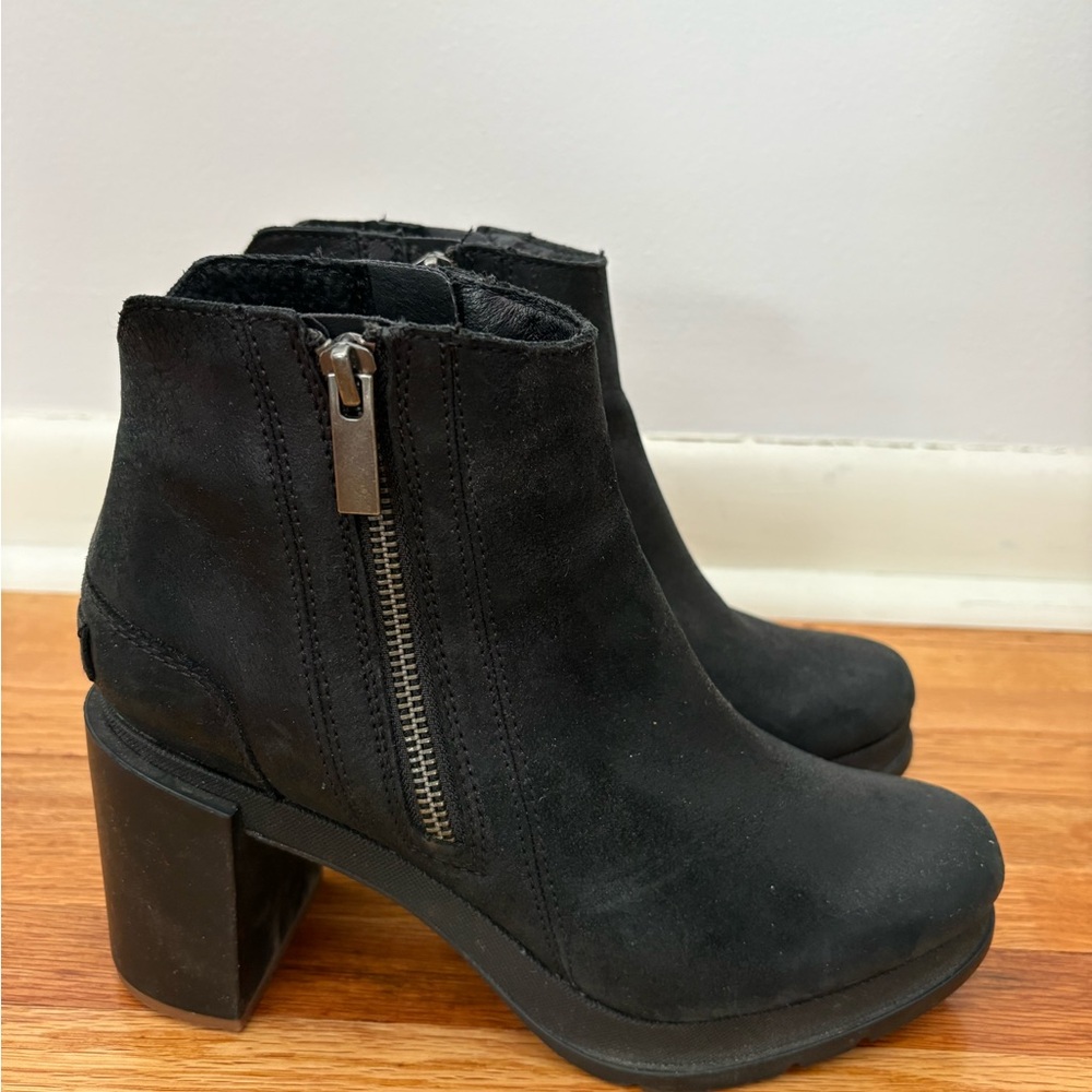 Sorel Black Suede Side Zip Block Heel Booties